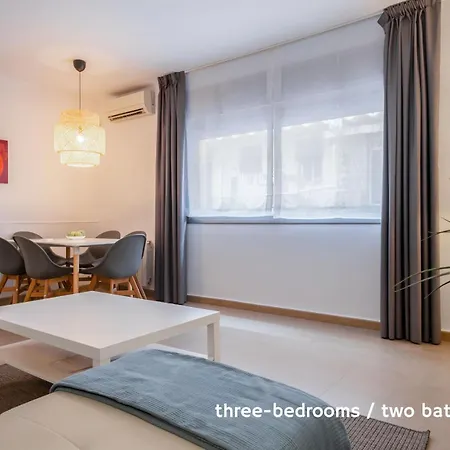 Inside Barcelona Apartments Salva-3