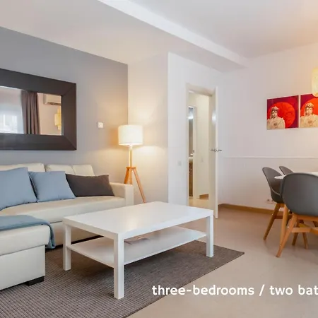 Inside Barcelona Apartments Salva-2